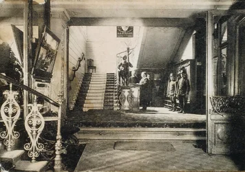 Interior of the Hotel Slavianski Bazaar, Moscow, Russia, early 20th century