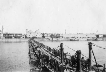 Kotah Boat Bridge, Baghdad, Iraq