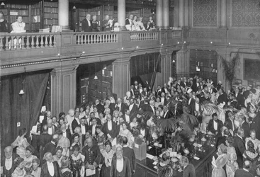 Ladies night at the Royal Society, London, c1903