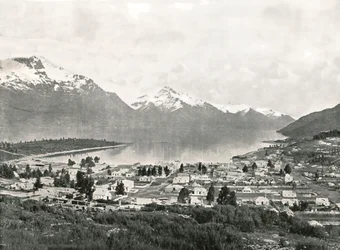 Lake Wakatipu and the mountains, Queenstown, New Zealand