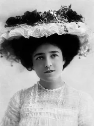 Madge Crichton b1881, English Actress, 1903
