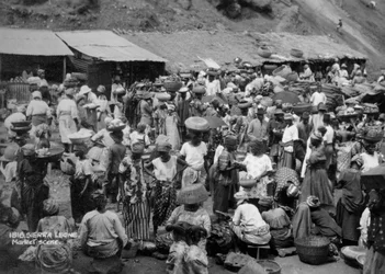 Market scene, Sierra Leone