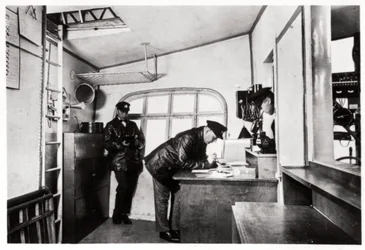 Navigation Room, Zeppelin LZ 127 Graf Zeppelin