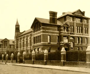No. 67. The Haberdashers Askes Hampstead School