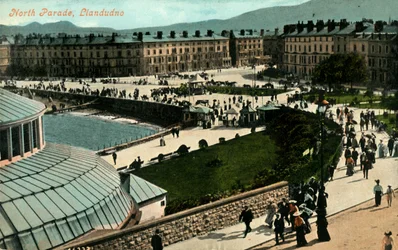North Parade, Llandudno, late 19th-early 20th century
