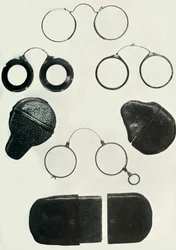Nuremberg eyeglasses and cases: late 17th and early 18th centuries
