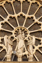 Paris Notre Dame Cathedral west wing: Virgin and Child and Angels, Paris, France