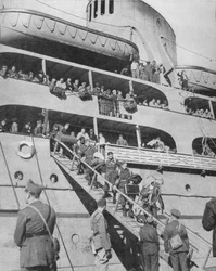 Polish Troops to Fight with Britain