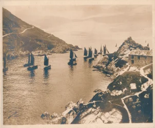 Polperro Harbour & Peak Rocks