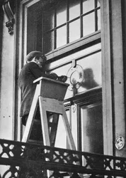 Removing German emblems from German Embassy, Carlton House Terrace, London