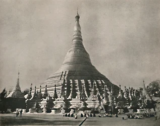 Shwe Dagon Pagoda, Rangoon, 1900
