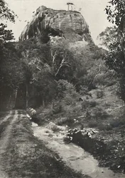 Sigiri, Seen from the South