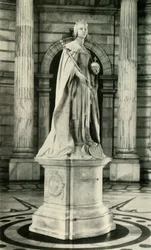 Statue of Queen Victoria, 1925
