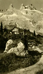 The Lindauer Hütte at the foot of the Drei Türme, Austria