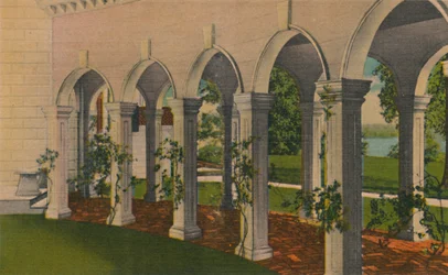 The South Colonnade