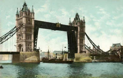 Tower Bridge, London, 1906