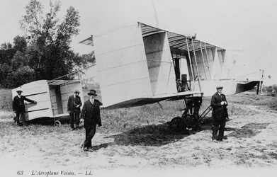 Voisin biplane, 1910