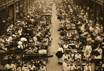 Women working in the Royal Army Clothing Factory, First World War, 1914-1918