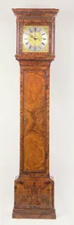 Georgian longcase clock with walnut burr case, 18th century