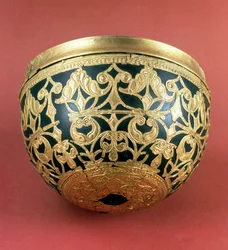 Gold openwork for a varnished bowl from Schwazenbrach Celtic art, 5th century BC