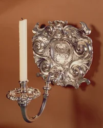 Sconce, single light, in Anglo-Dutch style of Restoration period, 1668-90