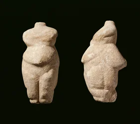 Neolithic Steopagus Lady, front and side view, Avaritsa (Meliteia) in Thessaly, Greece, 6000-5200 BC
