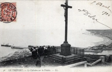 Normandy, Seine Maritime, Treport: the Calvary on the cliff - Postcard dated 1904
