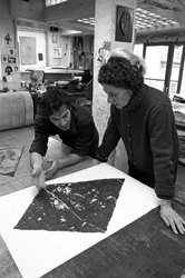 Pascal Gauvard, Co-founder of Pasnic Engraving Workshop, Annie-Paule Thorel, French Painter. Analysis of a Print. Pasnic Engraving Workshop in Paris in 2009.