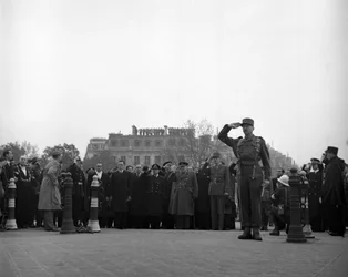 Second World War: Paris, 11 November 1944: During the celebration of the Armistice of 1918, British Prime Minister Winston Churchill and General De Gaulle who have just placed a wreath of flowers on the Tomb