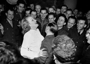 Second World War: Paris (France) March 10