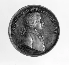 Silver medal in the effigy of the composer Wolfgang Amadeus Mozart (1756 - 1791).