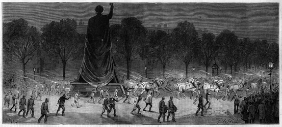 Translation of the statue of the Republique (Marianne in bronze, 9.50 m high), from the workshops of Mr. Thiebaut at the Place de la Republique in Paris in 1883