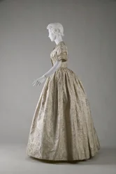 Wedding dress (side view)