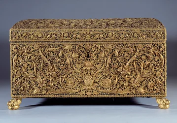 Gold box known as Anne of Austria (1601-1666) offered by Cardinal Jules Mazarin (Giulio Raimondo Mazzarino or Mazarino) (1602-1661)