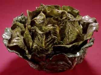 Soupiere in Cabbage Shape