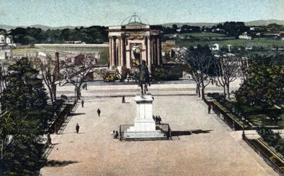 View of the Promenade du Peyrou in Montpellier, Herault 1910