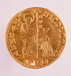 Gold coin (zecchino or sequin) from the Republic of Venice: reign of Doge Nicolò Contarini (1630-1631). Diameter: 3.4 cm. Rome, Museo Nazionale delle Terme
