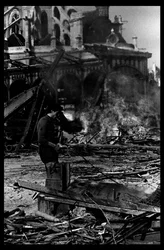 Demolition of the central market in Paris, in August 1971 (b/w photo)