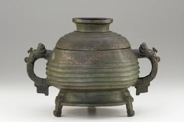 Vessel (Kuei) and cover, 9th-8th century BC
