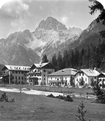 Schluderbach and Croda Pass Croda Rosa, Tyrol, Austria