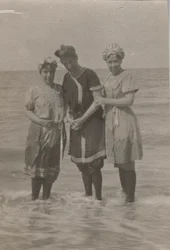 Bathing Party, Houlgate, September 1911 (detail)