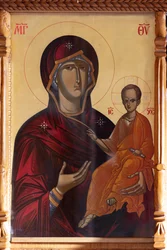Monastery (Pangarati Manastirea), The Old Church, Interior
