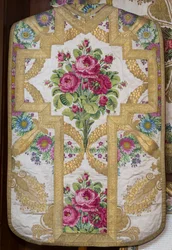 Chasuble of a liturgical ensemble offered by Louis-Philippe 1810