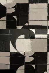 Monochrome Geometric Curves